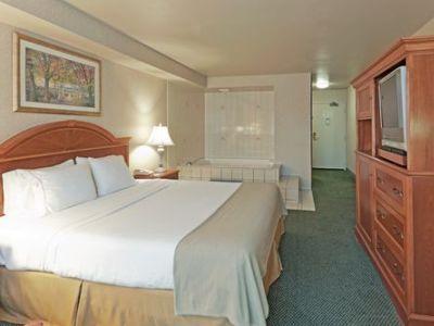 Holiday Inn Express Bakersfield By Ihg Exterior foto