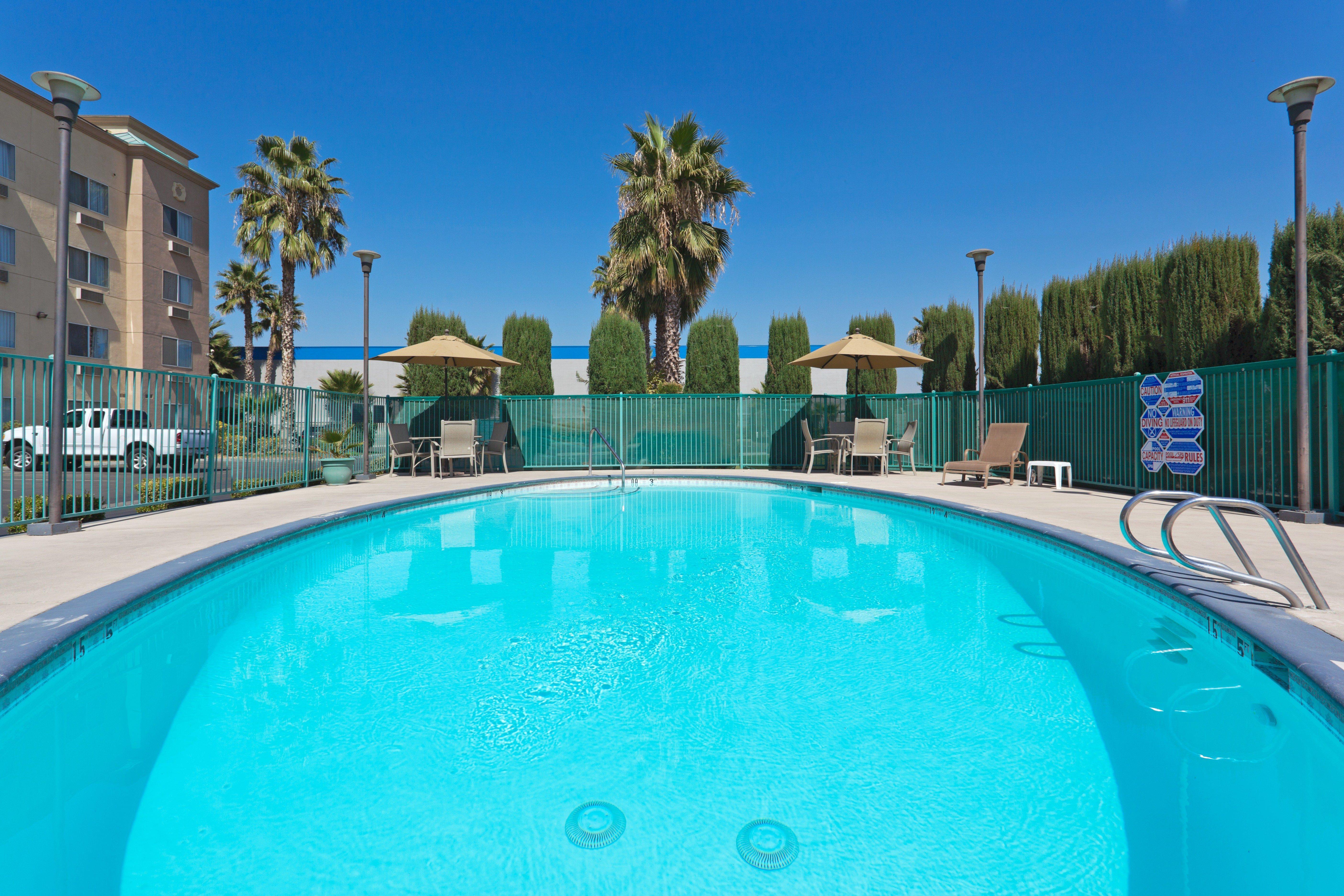Holiday Inn Express Bakersfield By Ihg Einrichtungen foto